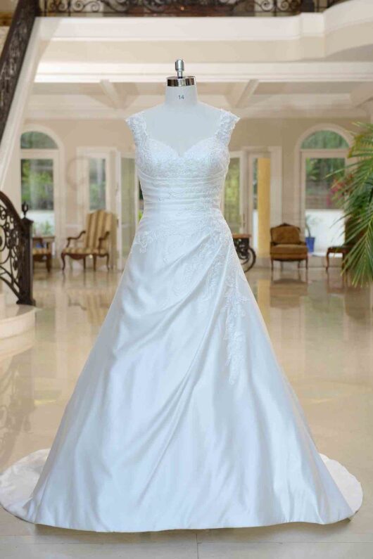 Venus Bridal VW8768