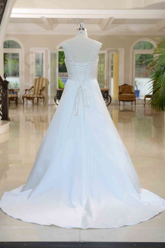 Venus Bridal VW8768